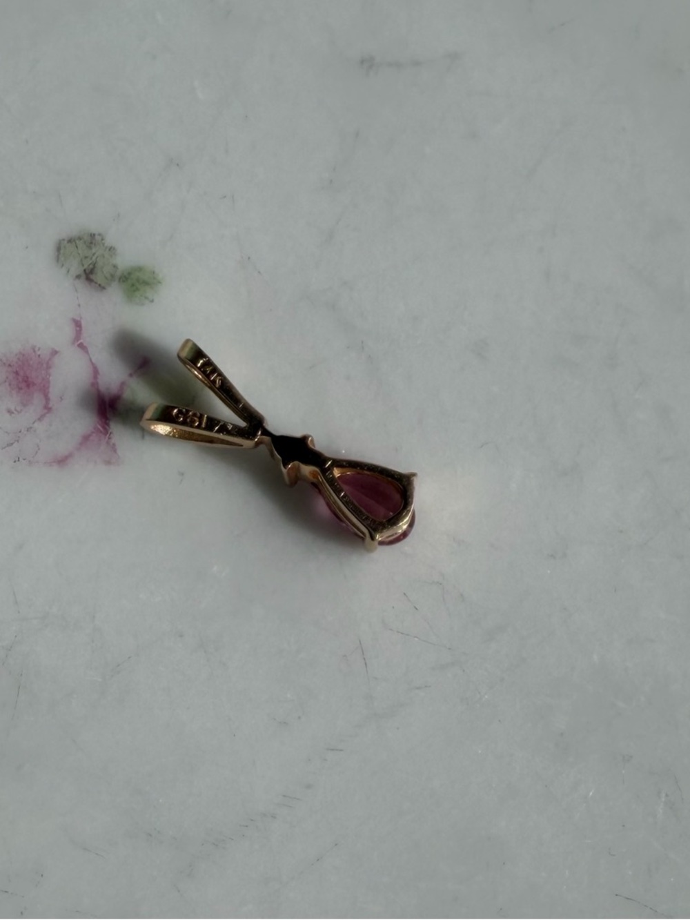 14k solid gold pink tourmaline pear teardrop pendant - mejuri catbird inspired - Picture 6 of 9